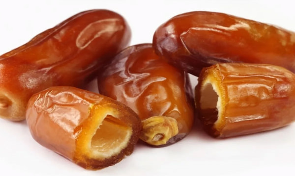 تصویر 4 از خرما پیارم خاصویی در بسته‌ بندی هدیه با ارسال سریع